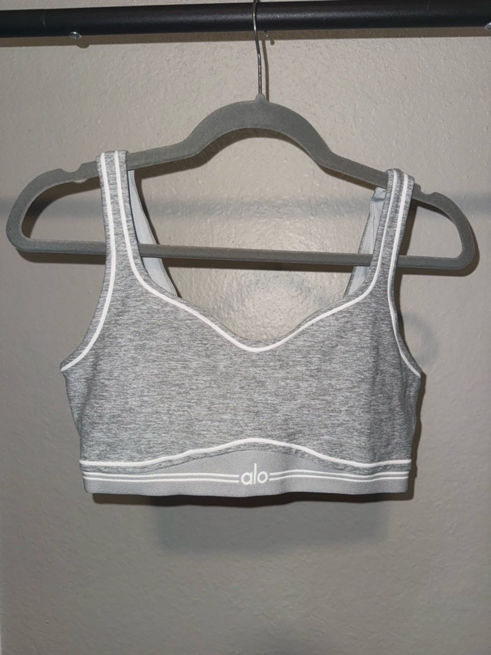 ALO Yoga Gray & White Pullover Bralette